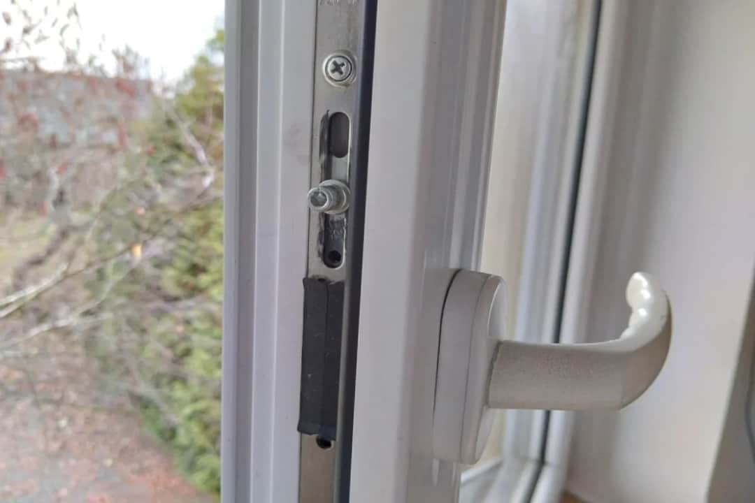 Jak zmienić okno na zimowe: 6 kroków do ciepłego domu