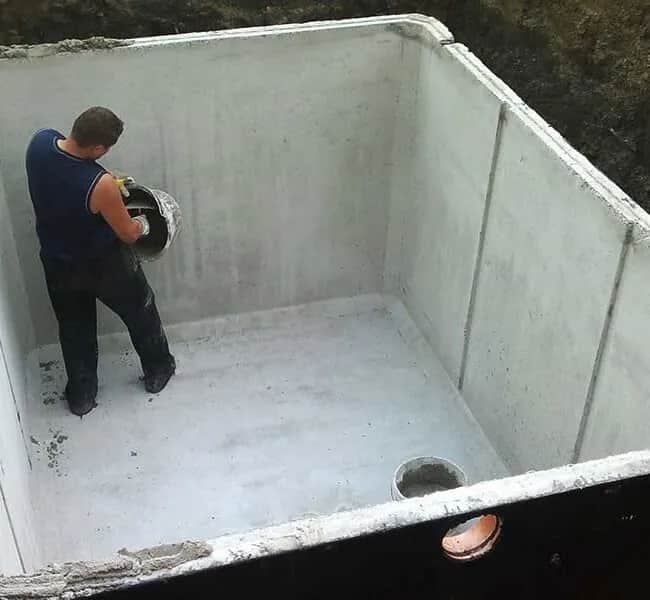 Płyty betonowe na szambo: rodzaje, ceny i parametry techniczne